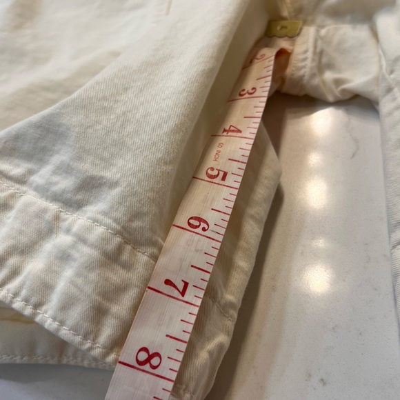 The Tourist Short by Everlane, Size 10 - Picture 8 of 11